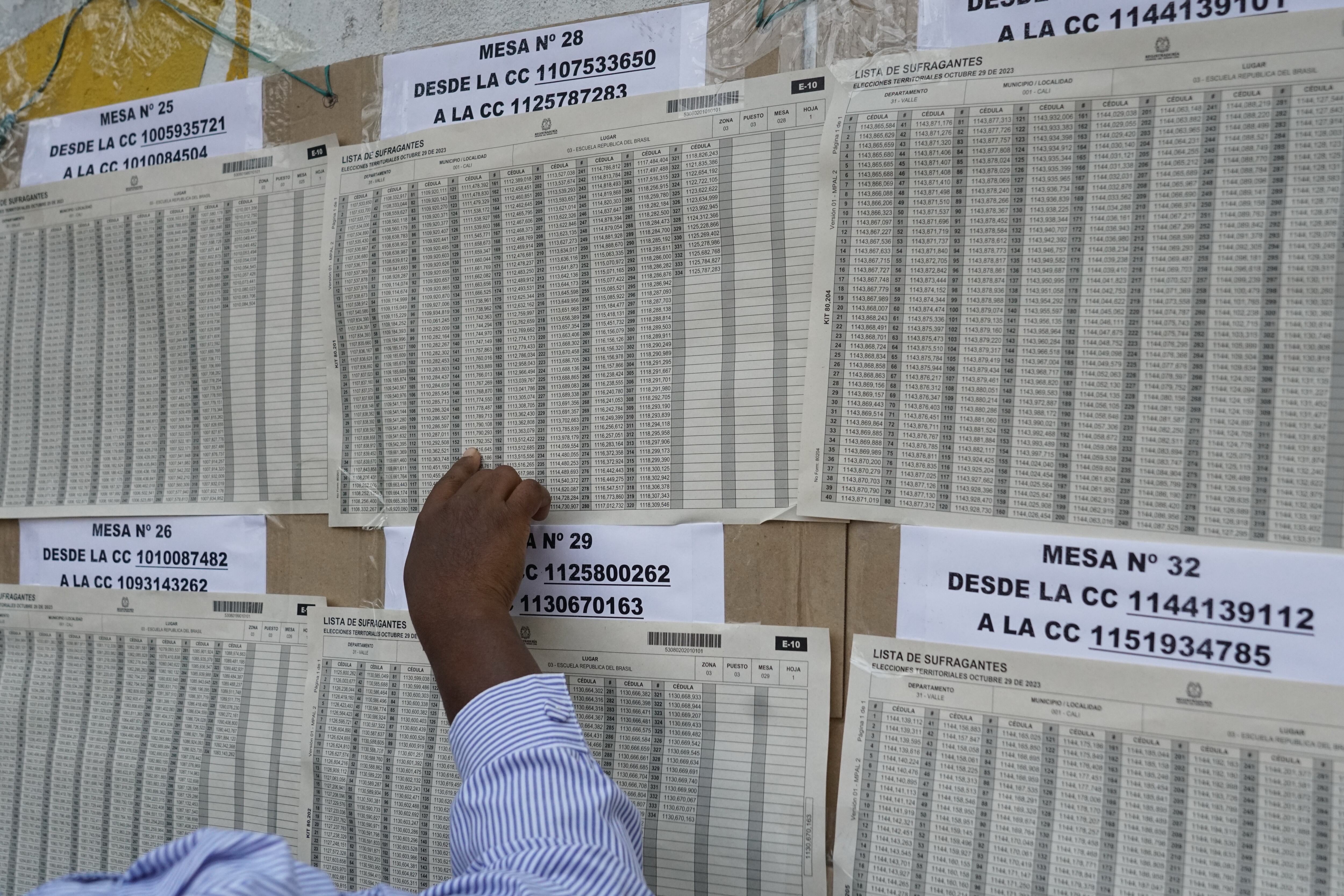 Elecciones 2023 en Cali, Valle del Cauca. Los colombianos salen a votar por sus candidatos