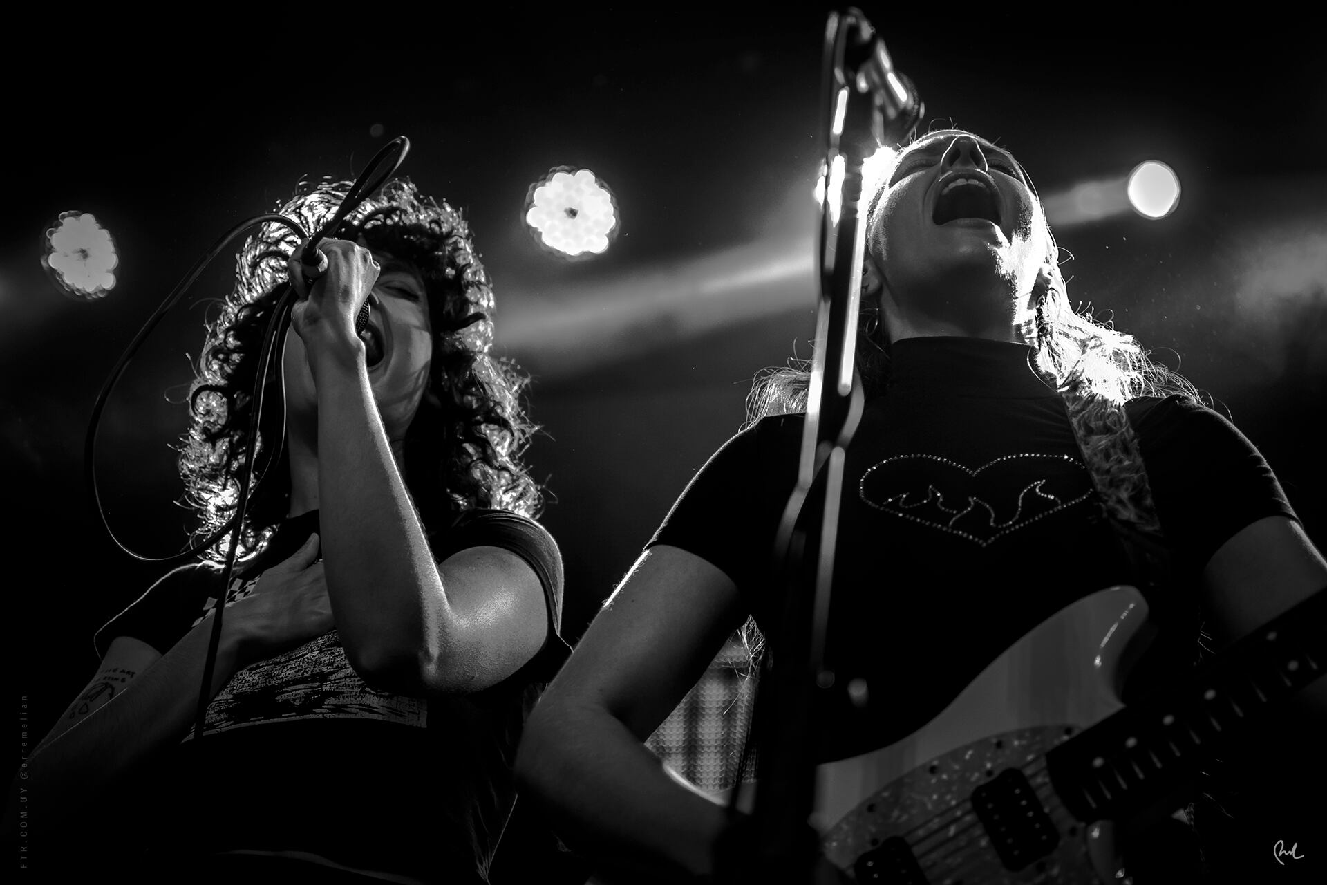 Niña Lobo es Andrea (Chane) Pérez y Camila Rodríguez.