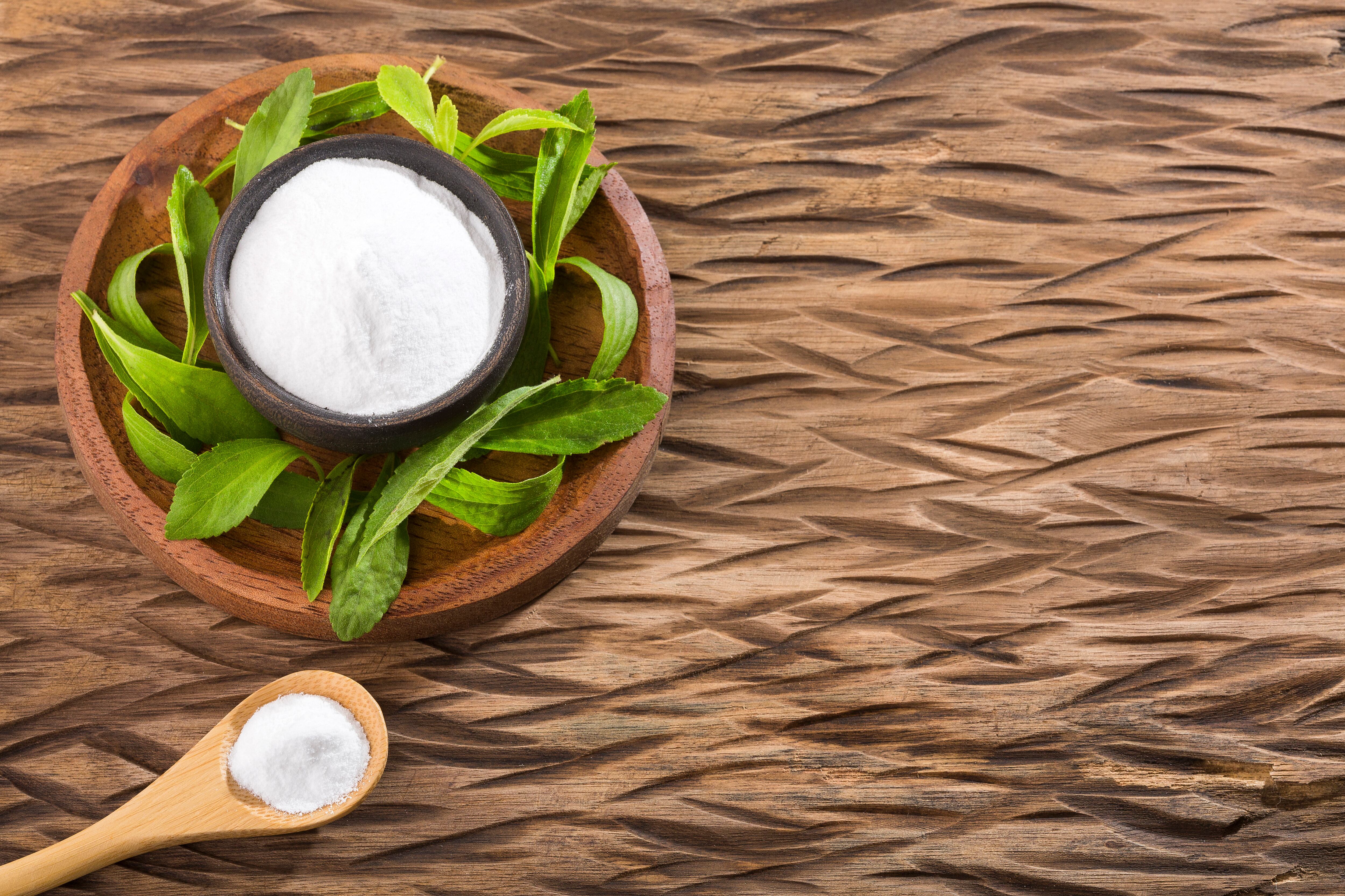 La estevia puede mejorar los niveles  de glucosa.