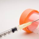 Jeringa y sustancia tóxica Más sobre esta caja de luz: