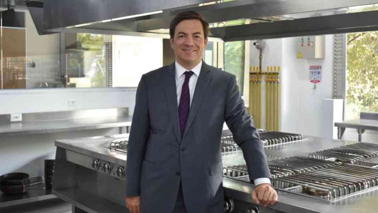 Felipe Villar Stein, Director de la Mariano Moreno.