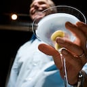 Por lo general los delincuentes agregan la escopolamina a las bebidas. Foto: Getty Images