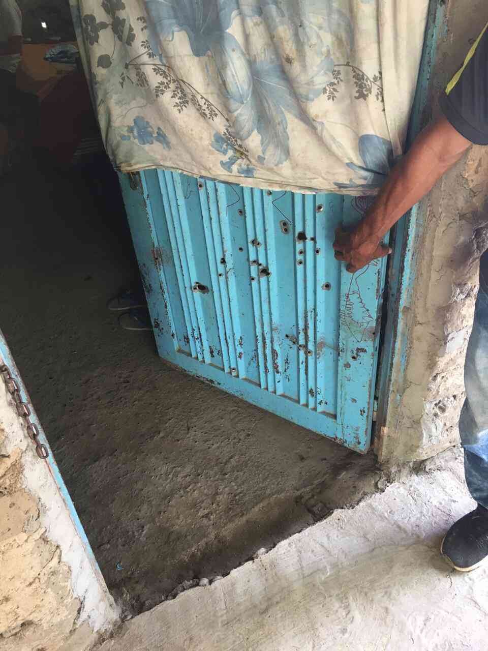 Así quedó la fachada de la casa de Álvaro Narváez, tras el ataque en la noche del 29 de abril 