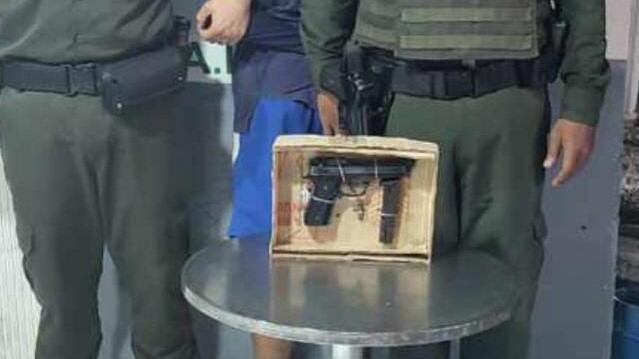 Arma incautada a un menor de edad en Cartagena