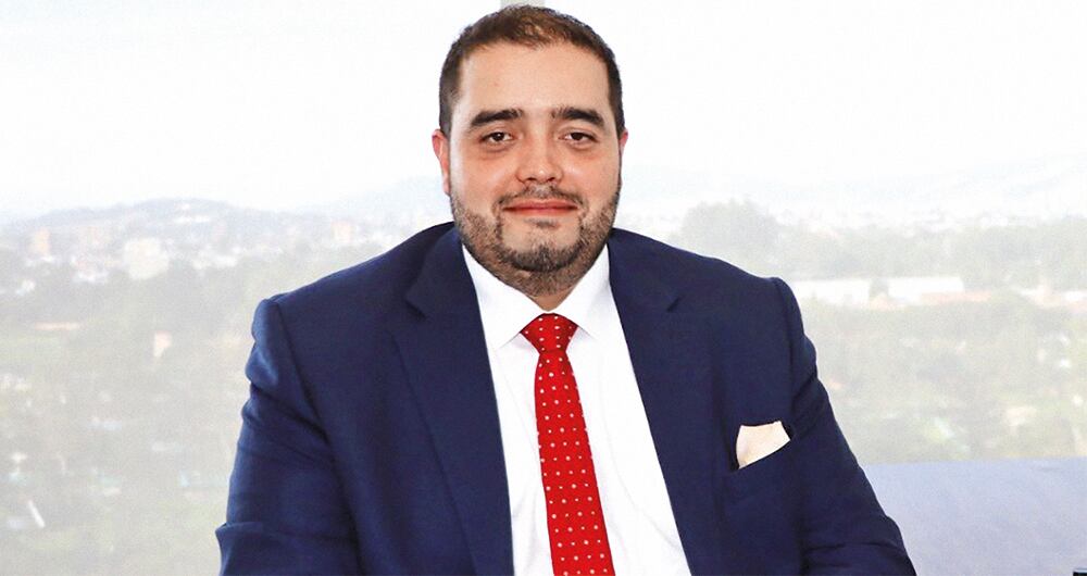 Diego Alejandro Restrepo, hijo de la exministra. 