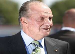 El salario del rey Juan Carlos se mantiene este año en 292.752 euros, mientras el Príncipe recibirá 146.376 euros, en ambos casos incluyendo los gastos de representación.