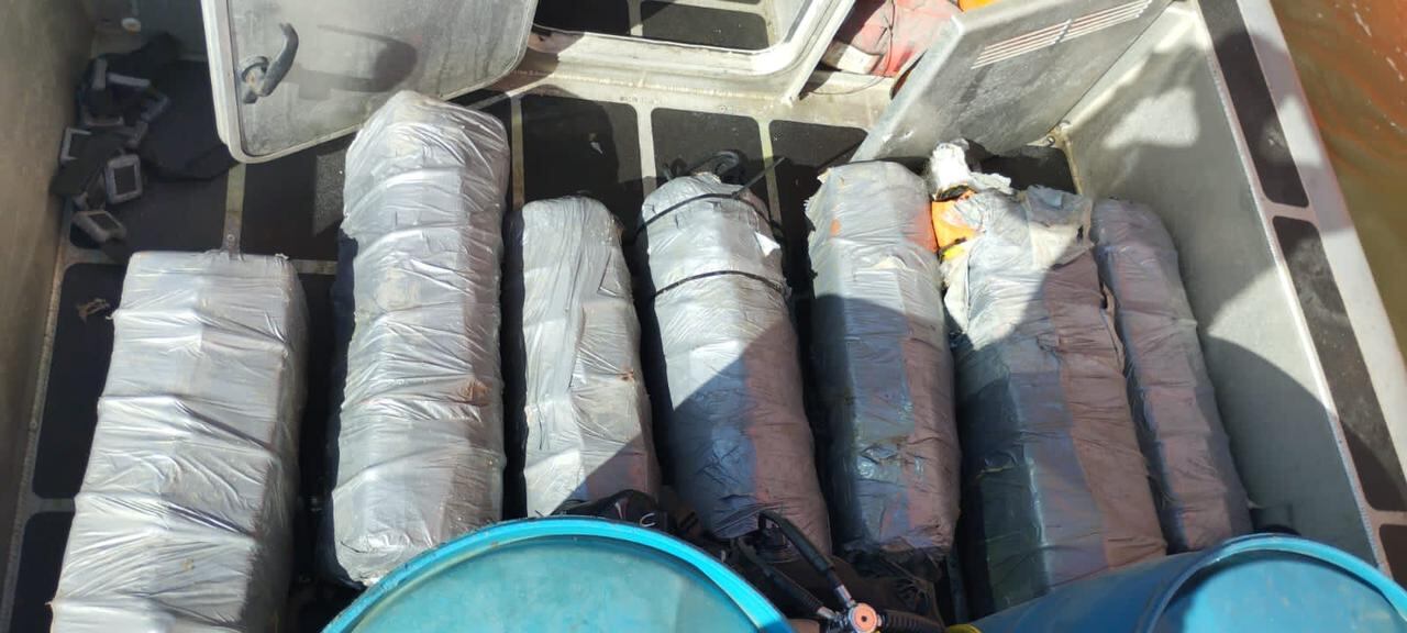 La Armada de Colombia incautó 185 kilos de cocaína en Cartagena.