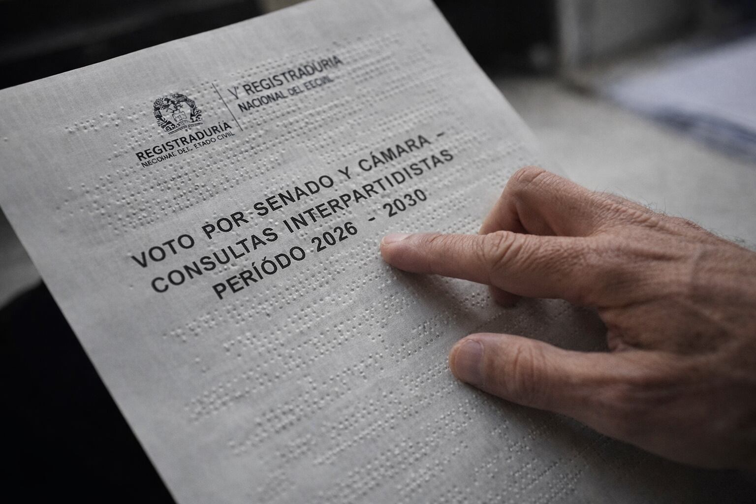 Los tarjetones en braille deben estar disponibles en cada puesto de votación.