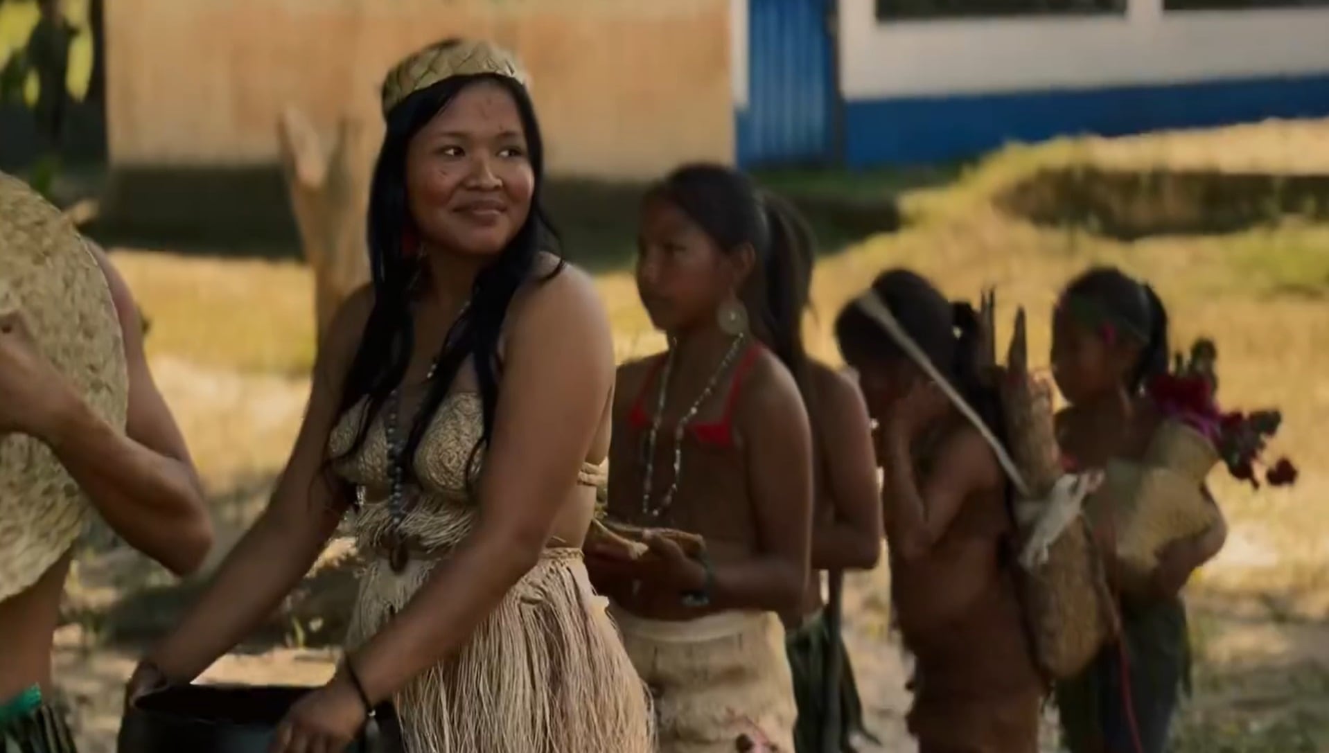 Durante su agenda regional en Guainía, el ministro TIC visitó el 'Aula Tecnológica' de la Institución Educativa José Celestino Moreno, donde socializó con niños, niñas y jóvenes que se están capacitando en nuevas tecnologías a través del programa 'Inicia con TIC'.