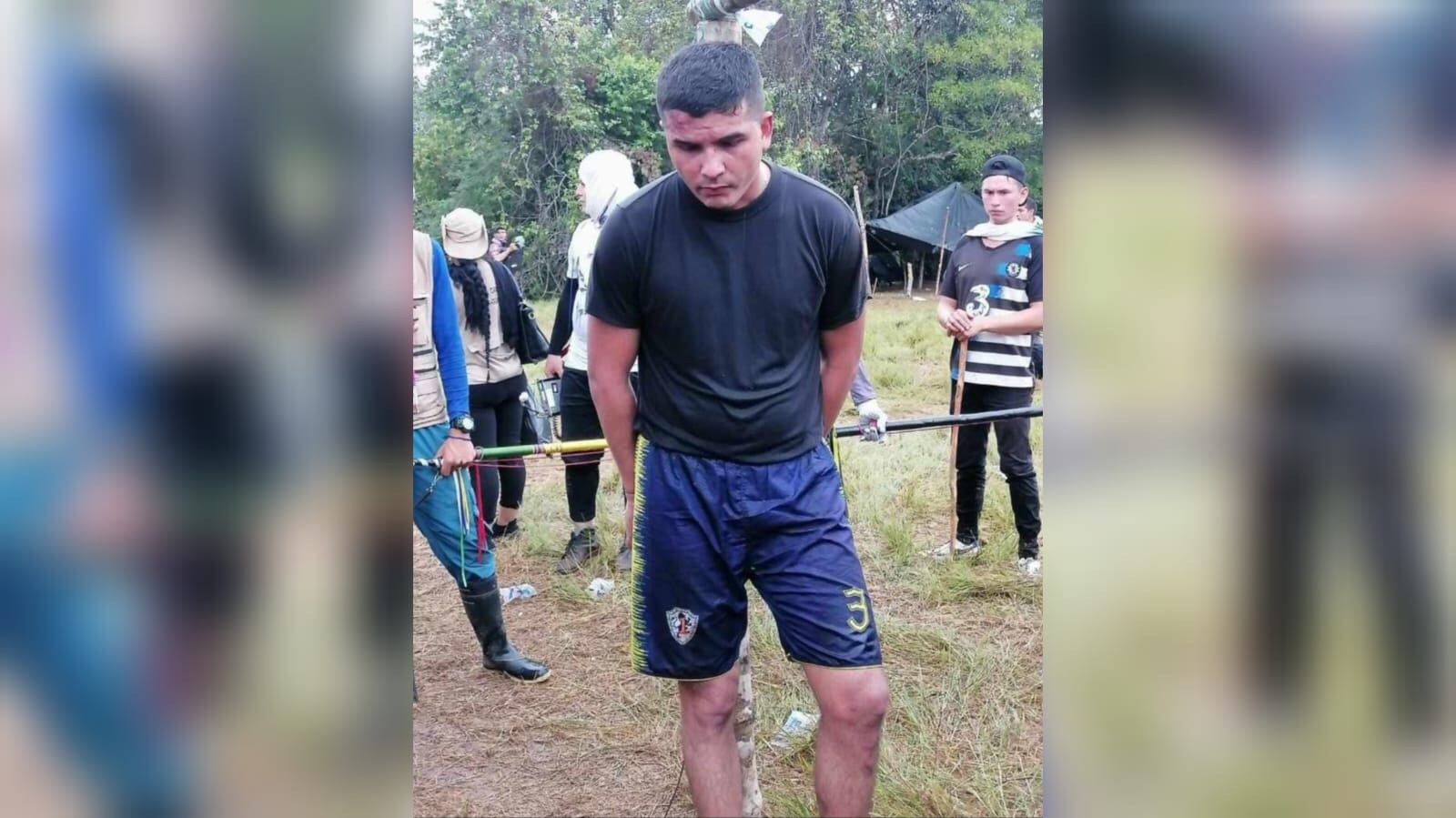 ¿Humillados?, Policías denuncian que no fueron apoyados durante jornada violenta en Caquetá, la comunidad los desarmó y los retuvo.