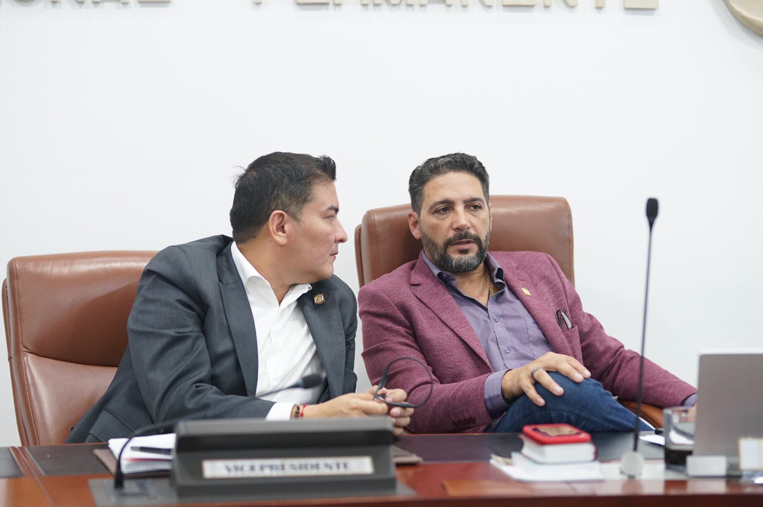 Agmeth Escaf, presidente de la Comisión Séptima.