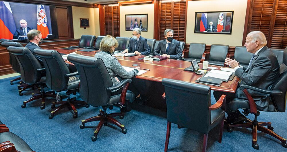 Joe Biden le ha pedido a Rusia que desestime cualquier posible invasión a Ucrania. Foto: AP