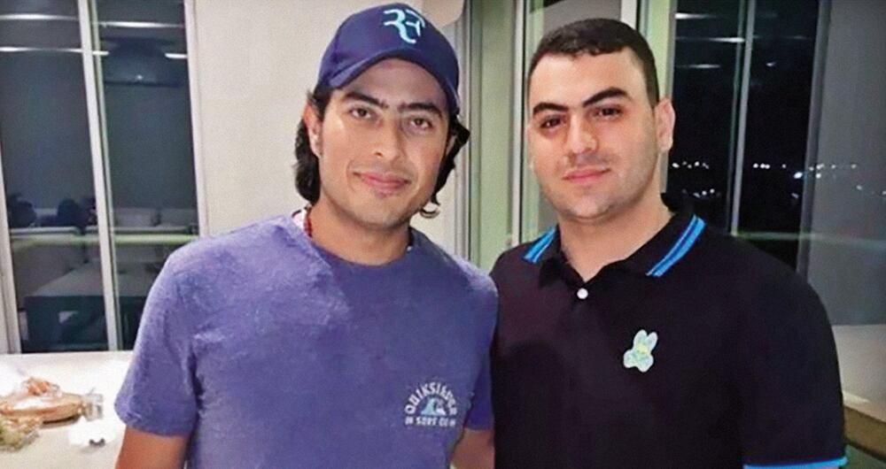  Nicolás Petro generó polémica a comienzos de año al filtrarse una foto en la que aparece con Musa Abraham Besaile, hijo del exsenador de La U condenado por parapolítica Musa Besaile. 