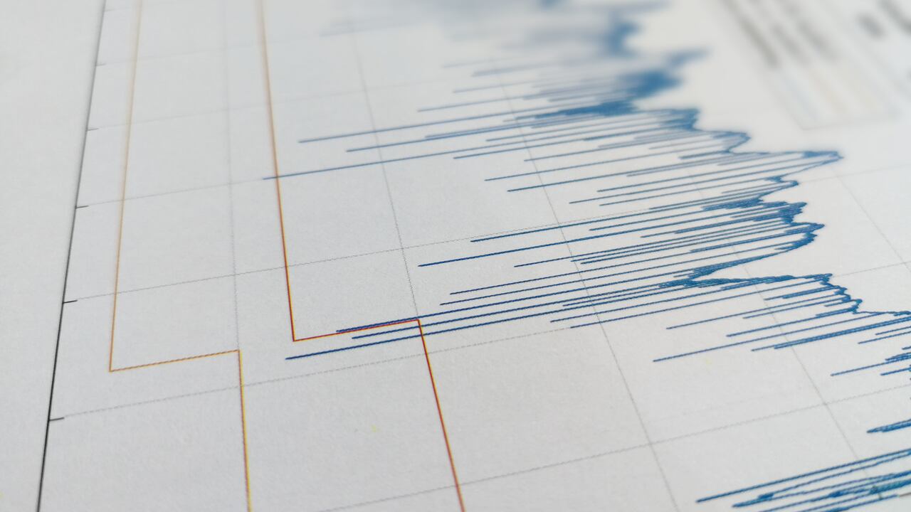 El sismógrafo registra la intensidad del movimiento telúrico