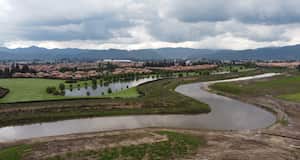 Aumenta nivel del Rio Bogota por fuertes lluvias
Fenomeno de La Ni�a
Chia nov 18 del 2020
Foto Guillermo Torres Reina / Semana