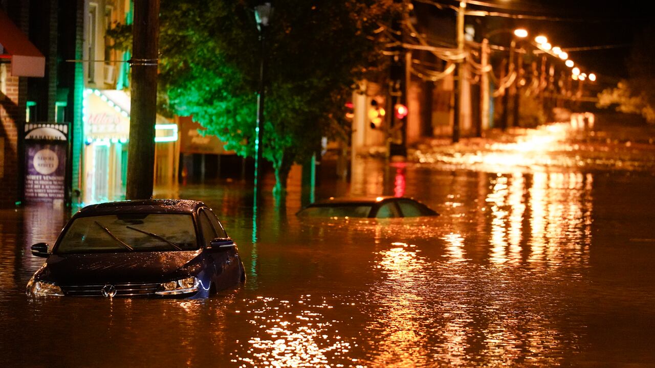Emergencia en Nueva York: sube a 44 el número de muertos tras históricas inundaciones