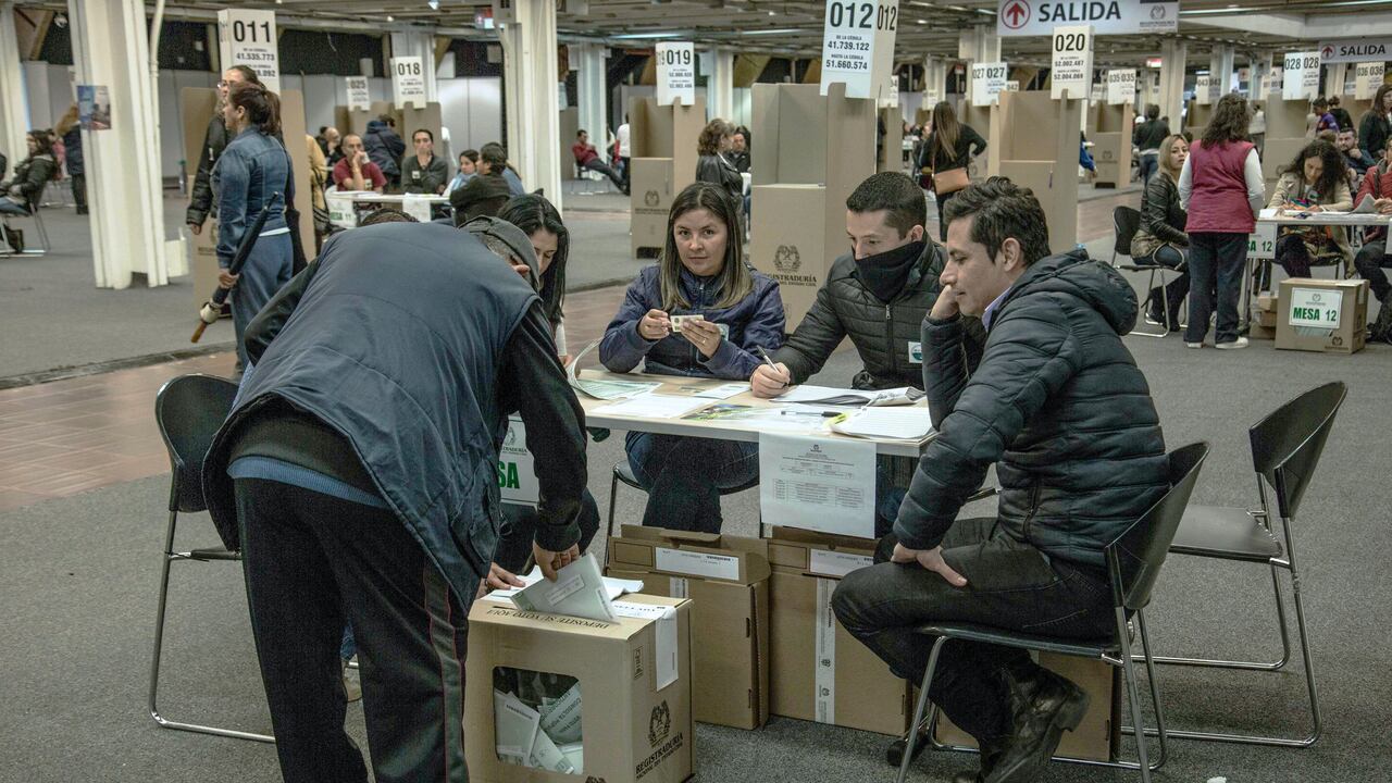 Consultas de partidos políticos. Imagen de referencia.