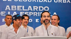 Presidente electo de Colombia, Abelardo De La Espriella, junto a los alcaldes de las principales ciudades del país.