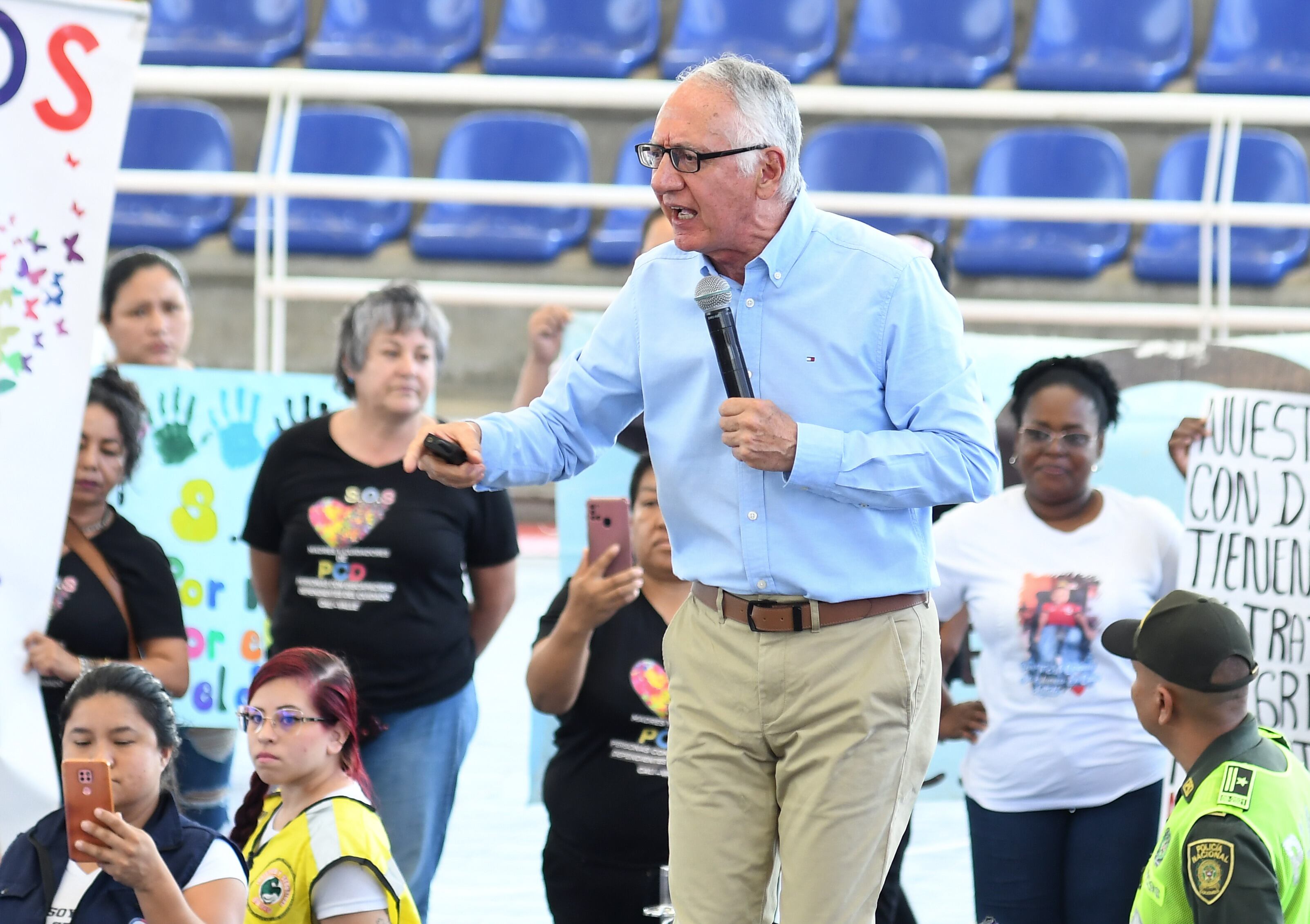 Se realizó en el coliseo de la  Escuela Nacional del  de Deporte Audiencia Pública en salud con el Ministro Guillermo Alfonso Jaramillo , Ministro de salud, Febrero 13 de 2024, Foto Wirman Rios / EL PAIS