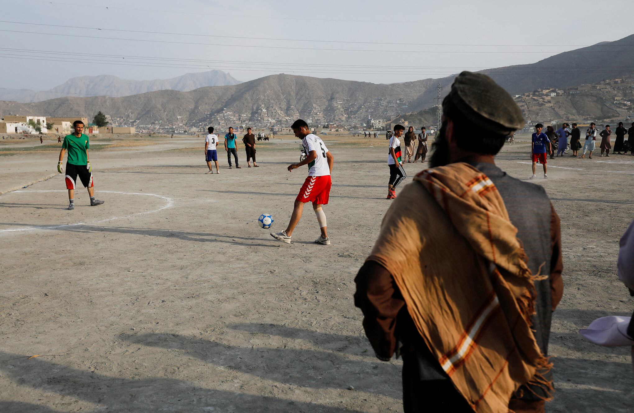 imágenes :  las calles de Kabul controlada por los talibanes