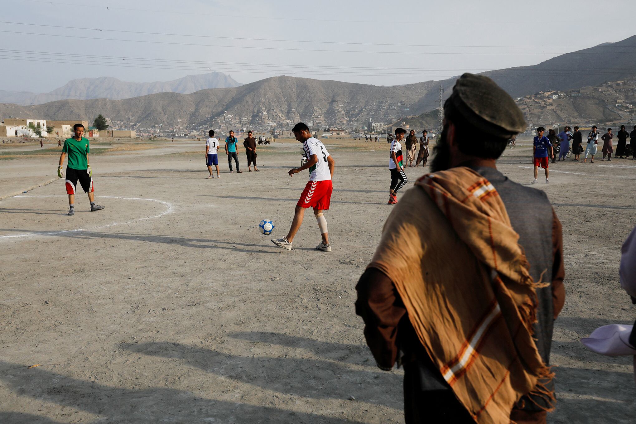 imágenes :  las calles de Kabul controlada por los talibanes