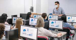 Un enfoque de colaboración implica que el profesor sea un facilitador para que el estudiante pueda tener todos los diálogos necesarios en su proceso de formación.