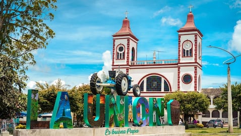La Unión, Antioquia, municipio que, según la Dirección de Turismo local, tiene una de las mayores concentraciones de estas máquinas en Latinoamérica.