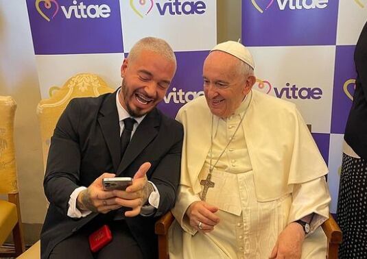 La serie de fotografías no tardó en hacerse viral.