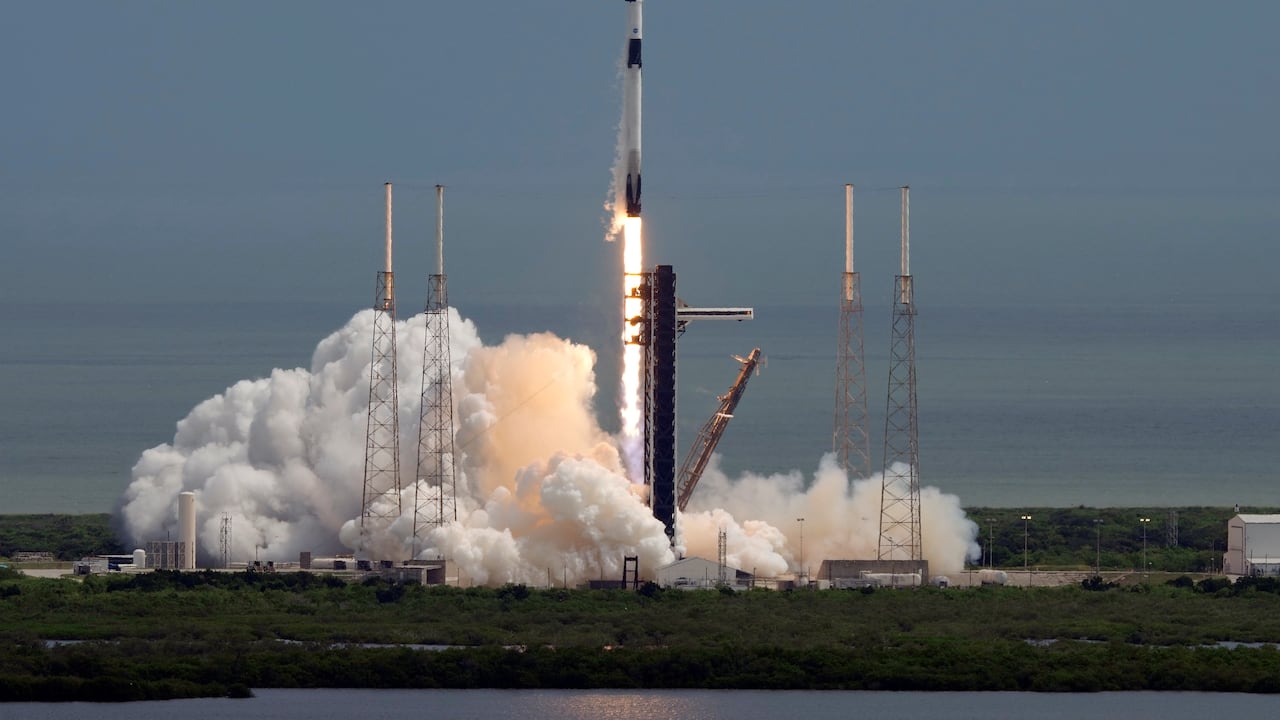 A SpaceX Falcon 9 rocket, with a crew of two astronauts, lifts off from launch pad 40 at the Cape Canaveral Space Force Station in Cape Canaveral, Fla., Saturday, Sept. 28, 2024. (AP Photo/Chris O'Meara)