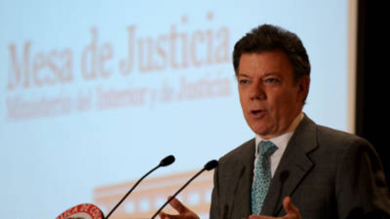 Juan Manuel Santos anunció que defenderá a"la majestad de la justicia" ante cualquier intento de manto de duda que se tienda sobre los magistrados de las altas cortes.