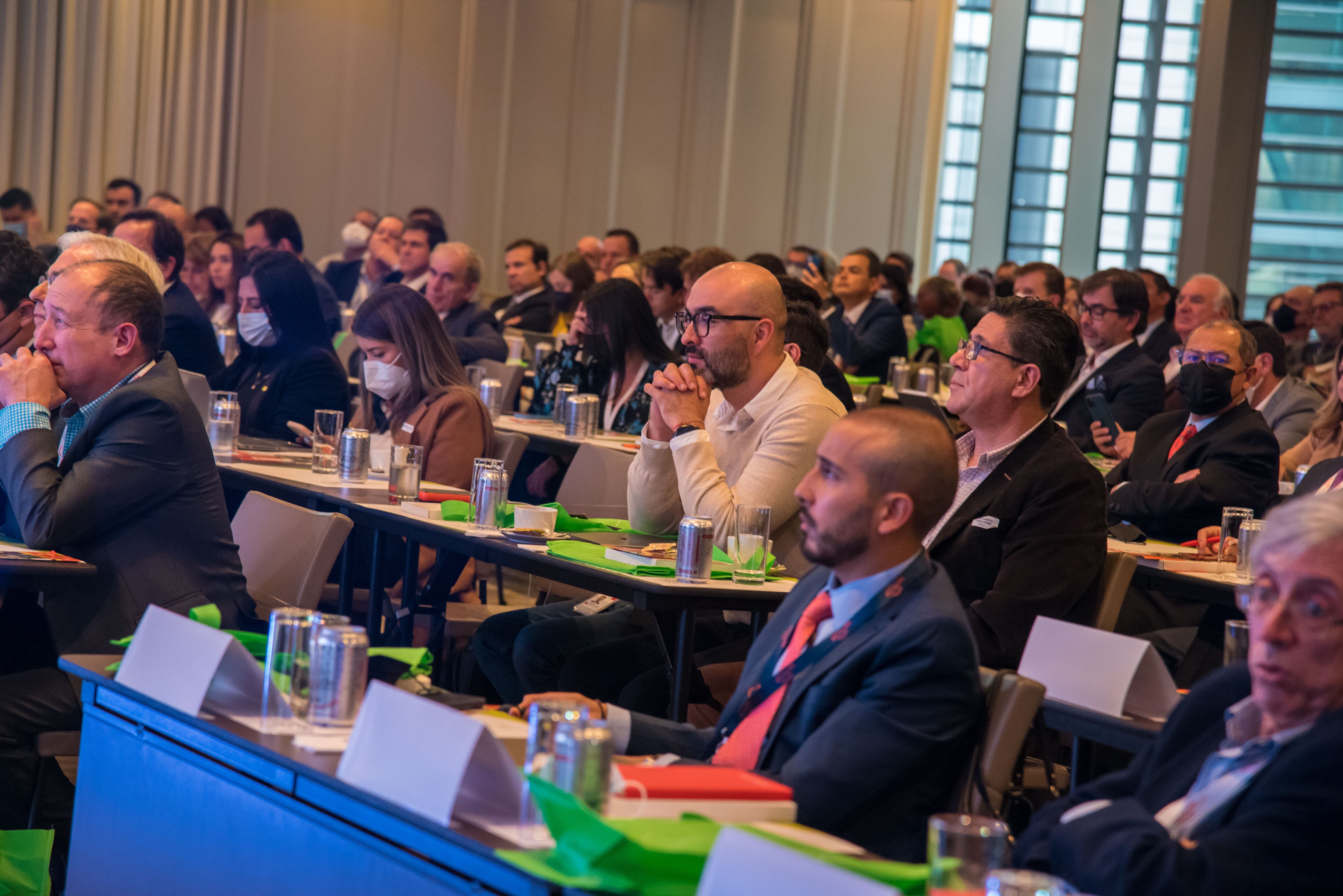 Durante el panel, la presidenta de Camacol explicó que con 'Mi Casa Ya' se han alcanzado inversiones de vivienda social equivalentes a 1,5 puntos porcentuales del PIB por año.