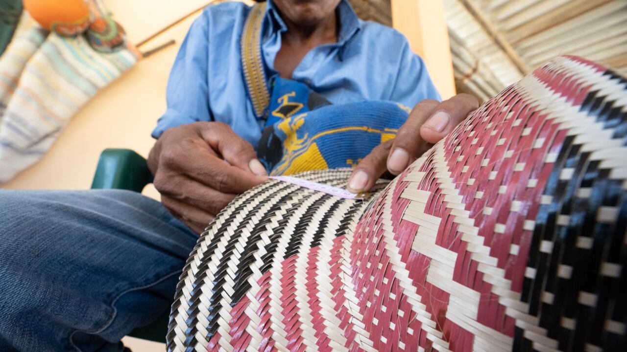 Cerca de 10 horas puede demorarse un artesano para la fabricación de un sombrero.
