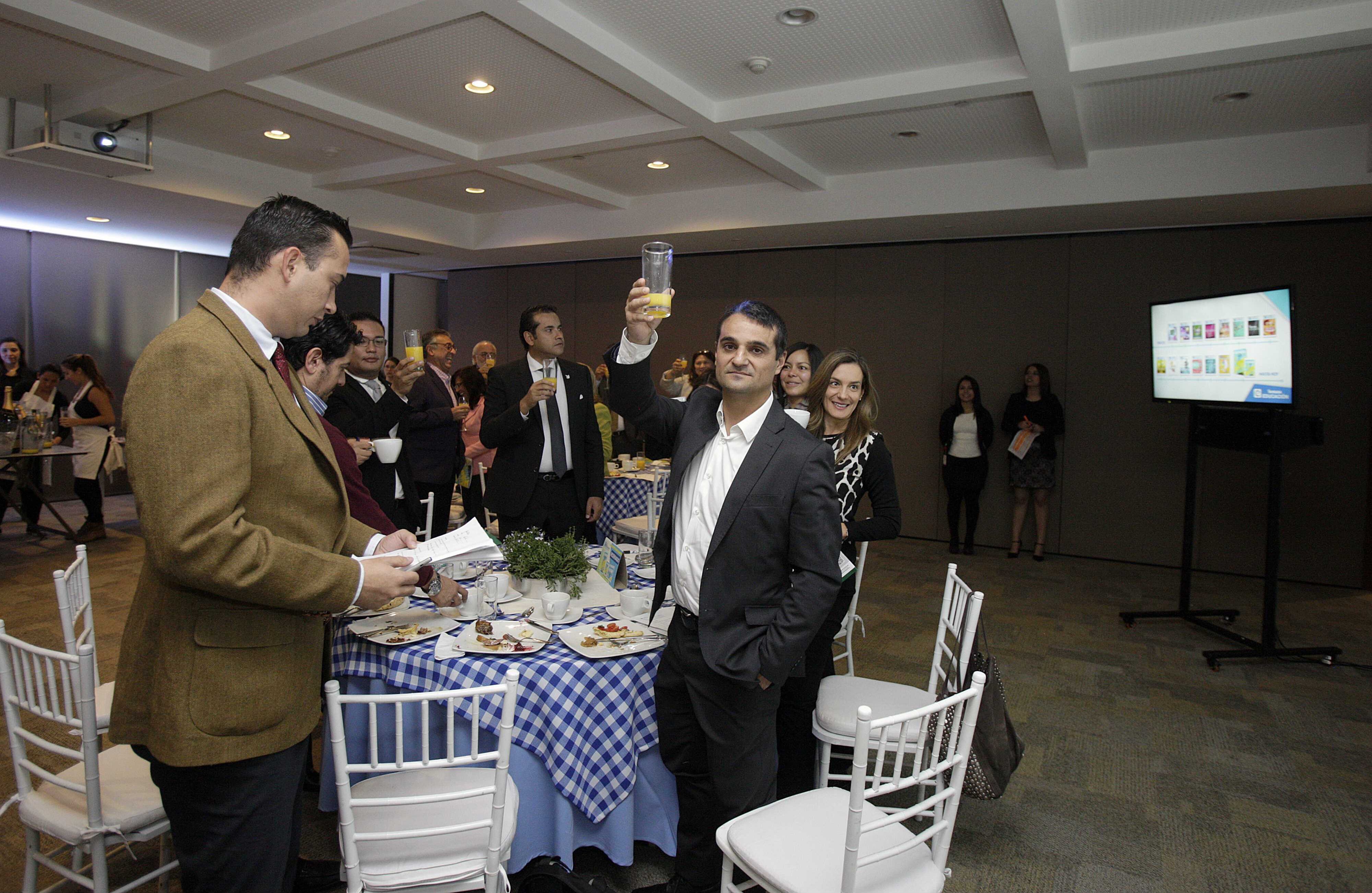 Carlos Lugo, Ministerio de Educación, Ángel Martín Pecsis, presidente de OEI, María Jimena Durán, directora de Fundación Telefónica.