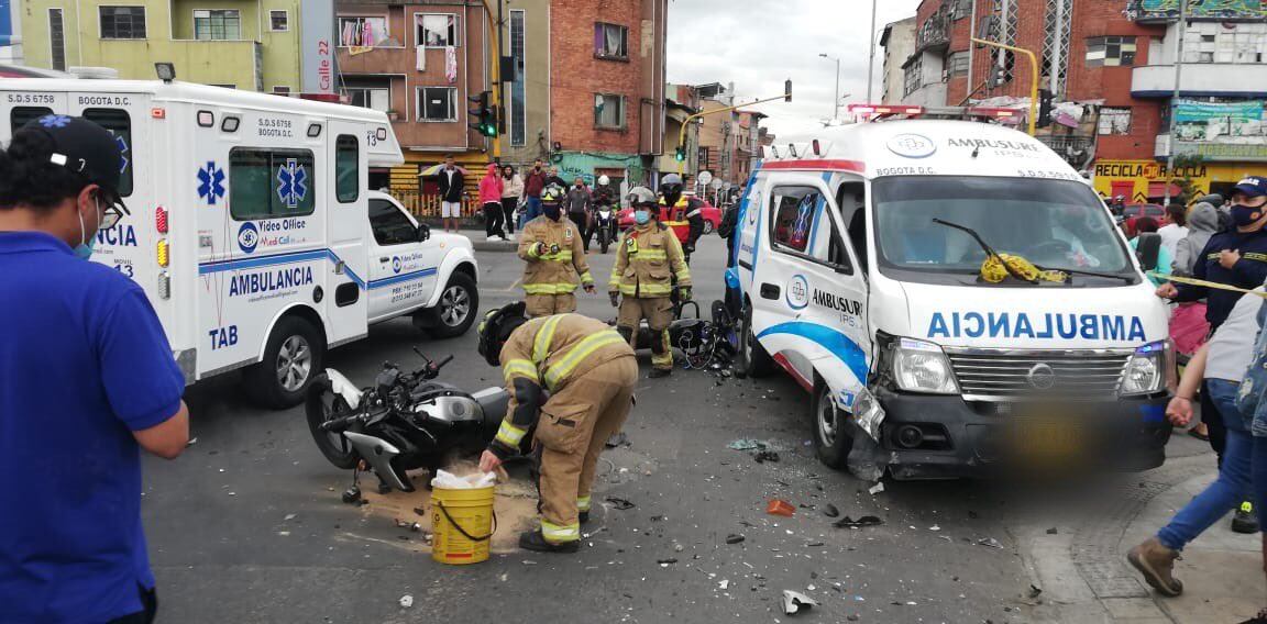 En el accidente se reportaron cuatro personas heridas