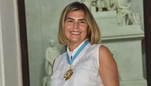Esta mujer miembro del Círculo de Mujeres Semana-Dinero, recibió la Gran Cruz de Bastidas por su acción de liderar el progreso de Santa Marta.