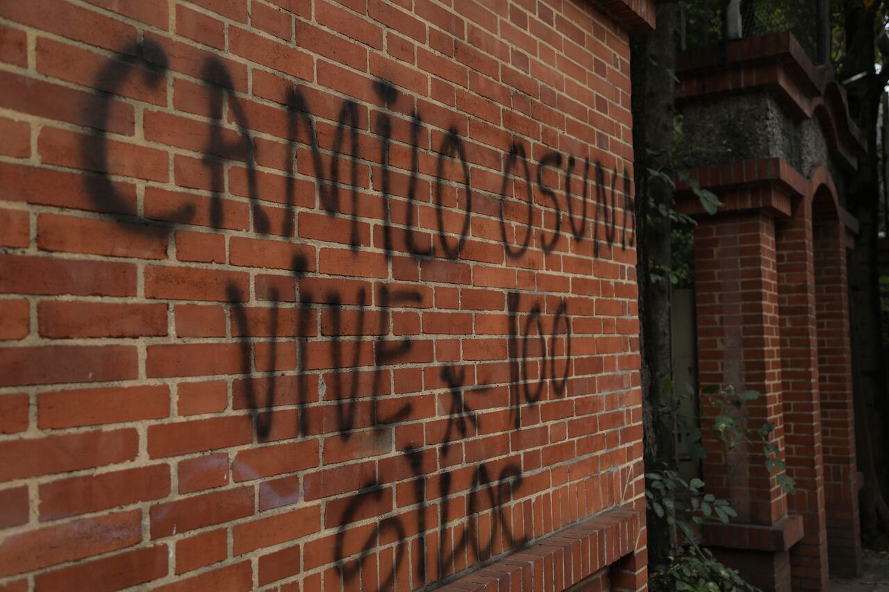 Graffitis protestas norte de Bogotá