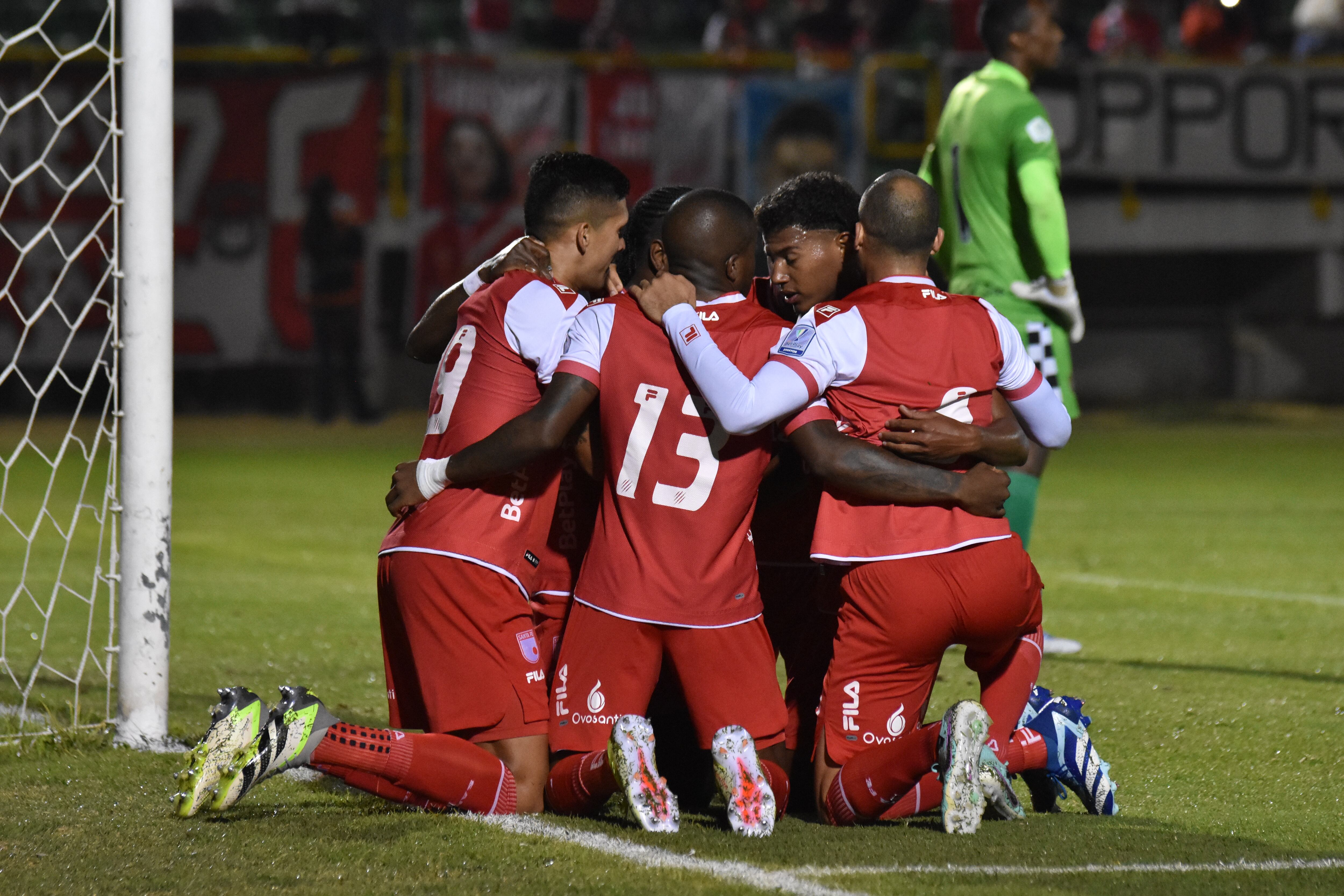 Tunja. Febrero 26 de 2024. En el estadio La Independencia, Boyacá Chicó recibe a Independiente Santa Fe, en un juego válido por la novena fecha de la primera Liga Betplay de 2024. (Colprensa - Mcgiver Barón)