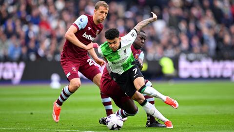 Luis Díaz, cuarto colombianos con mayor cantidad de asistencias en la historia de la Premier League hasta abril de 2024