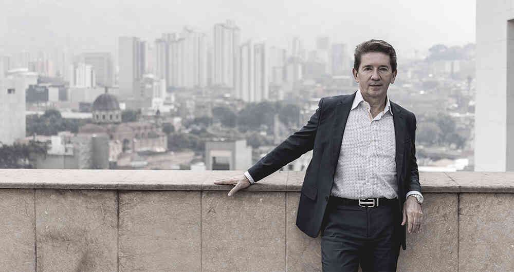 Luis Pérez, gobernador de Antioquia. 