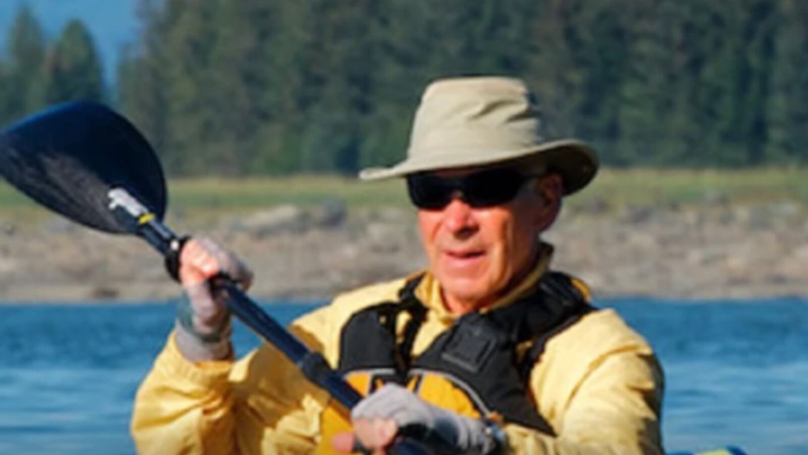 El filántropo estadounidense Gilbert Butler entrega tres islas al Estado uruguayo para proteger ecosistemas y fomentar el ecoturismo.