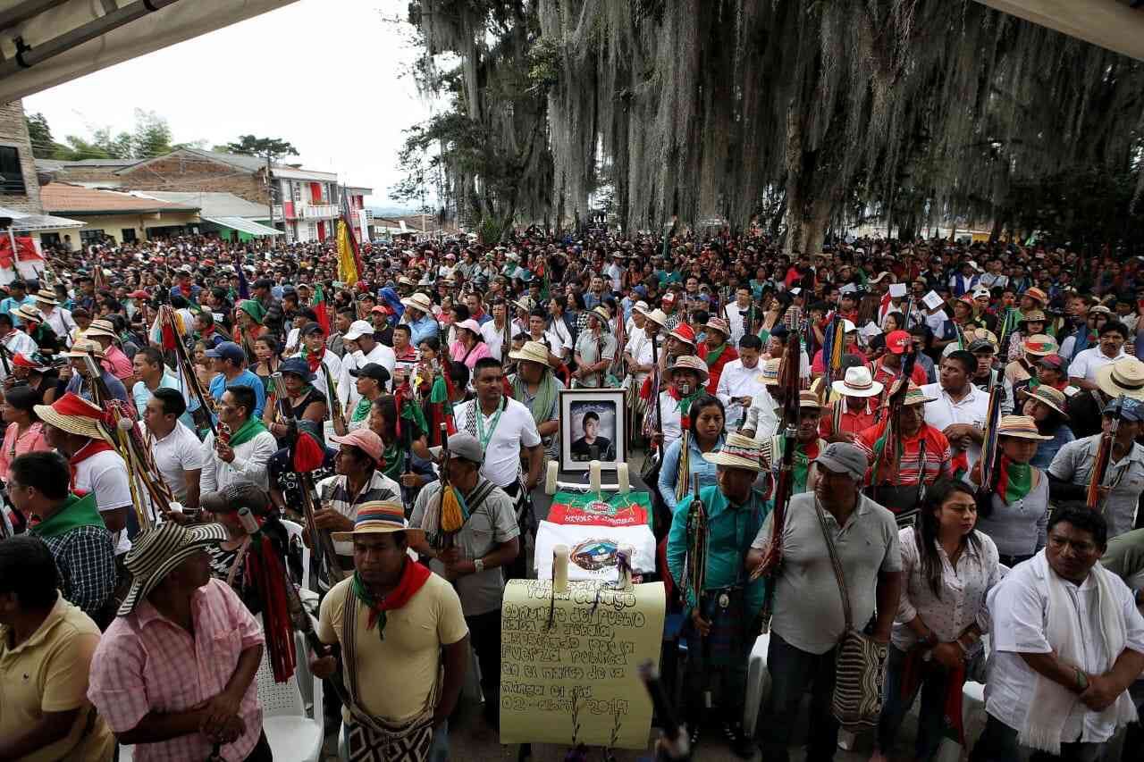 Los indígenas del Cauca querían un debate público con el presidente, pero él se negó a salir del recinto en el que estaba por razones de seguridad. FOTO: Esteban Vega