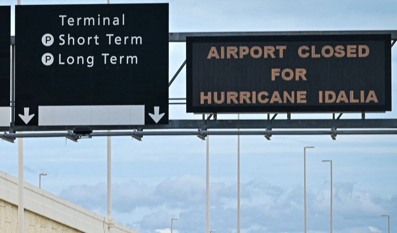 El paso del huracán Idalia por Florida forzó a cerrar el aeropuerto de la ciudad de Tampa
