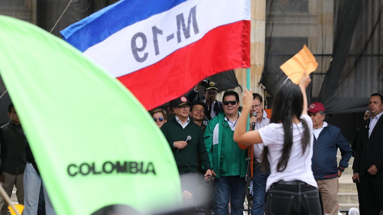 Presidente Gustavo Petro en la plaza de bolívar
discurso día del trabajo 1 de mayo