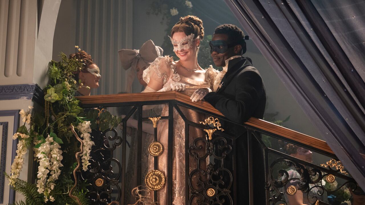 Bridgerton. (L to R) Hannah Dodd as Francesca Bridgerton, Victor Alli as John Stirling in episode 401 of Bridgerton. Cr. Liam Daniel/Netflix © 2025