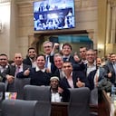 Las bancadas que apoyaron el hundimiento de la ley de financiamiento.