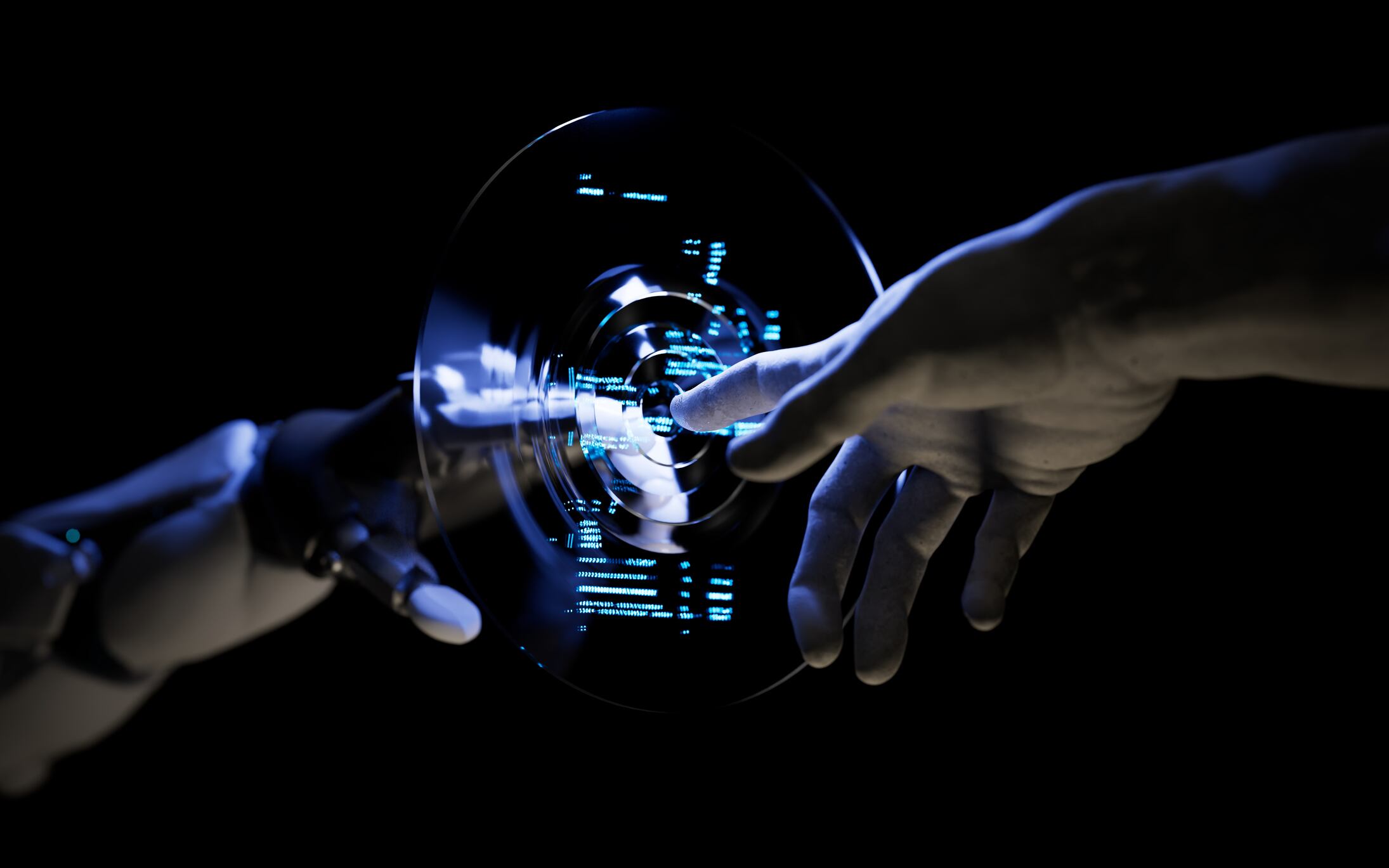 ChatGPT predice que la automatización a través de la IA afectará las estructuras laborales, especialmente en áreas con tareas predecibles.