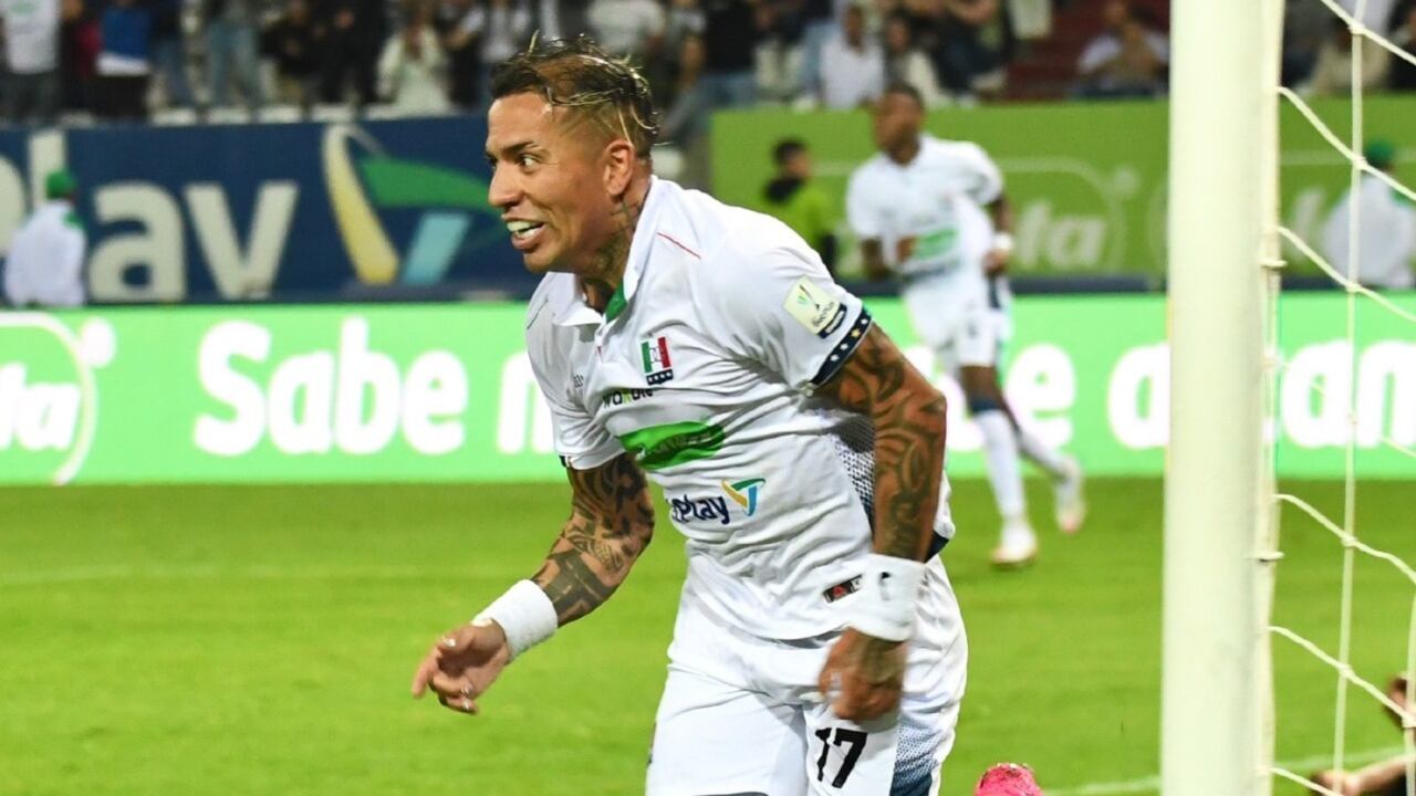 Dayro Moreno arrancó la liga colombiana con gol frente a Atlético Nacional.