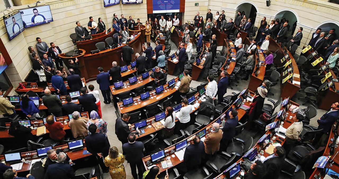El proyecto de ley aguarda su cuarto debate en el Senado de la República. Al parecer, contaría con el visto bueno de la oposición y sectores afines al Gobierno Petro.