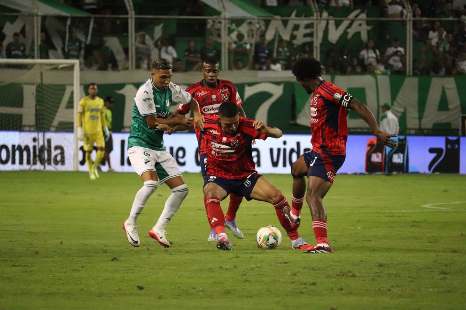 Imagen del duelo entre el Deportivo Cali y el Deportivo Independiente Medellín en el estadio de Palmaseca.
