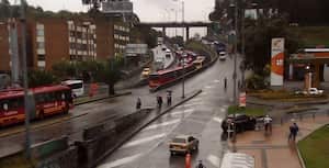 ¿Quién era el hombre que murió en la estación 21 ángeles de TransMilenio?